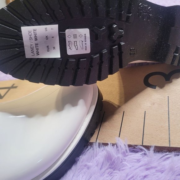 Matt & Nat Laney White/Black 38 (US Women's 7) - Picture 6 of 9